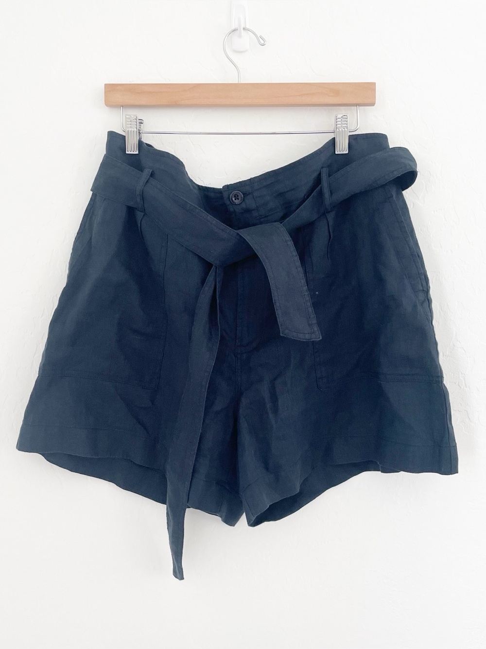 Lauren Ralph Lauren navy high rise belted linen shorts size 12